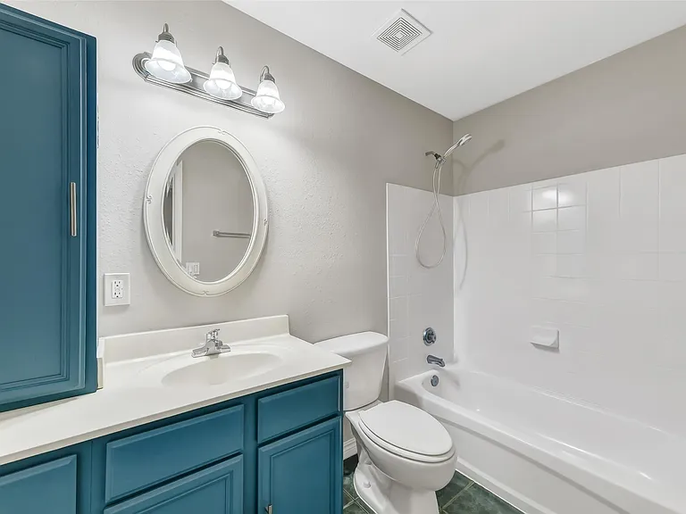 4418 N Live Oak Cir — Photo 16