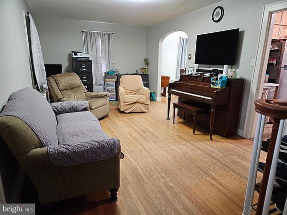 5th image of 38 Coldspring Rd