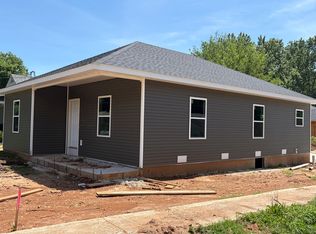 866 W Whiteside St, Springfield, MO 65807