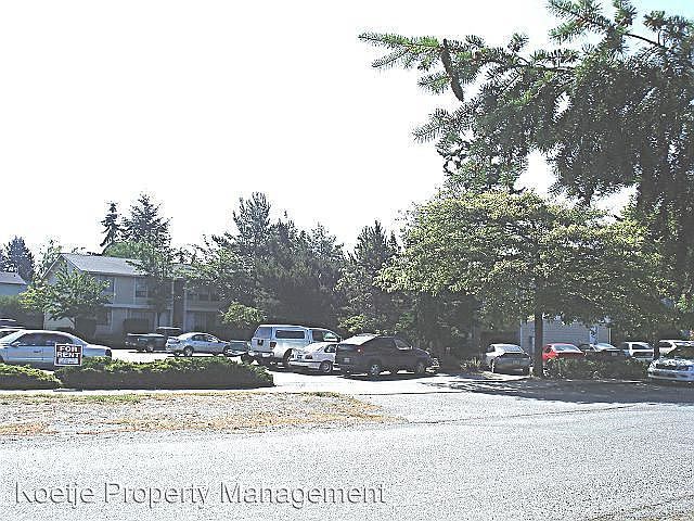 1st image of 390 NE Izett St