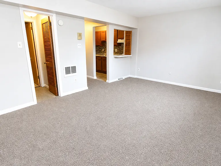Studio (Unit B4)