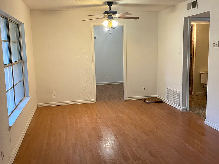 4619 Argonne Dr #1 — Photo 4