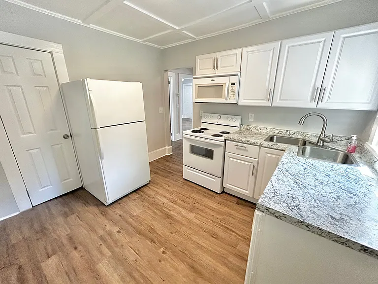 224 Walker Ave #224 — Photo 12