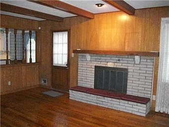 5th image of 6314 Sterling Ave
