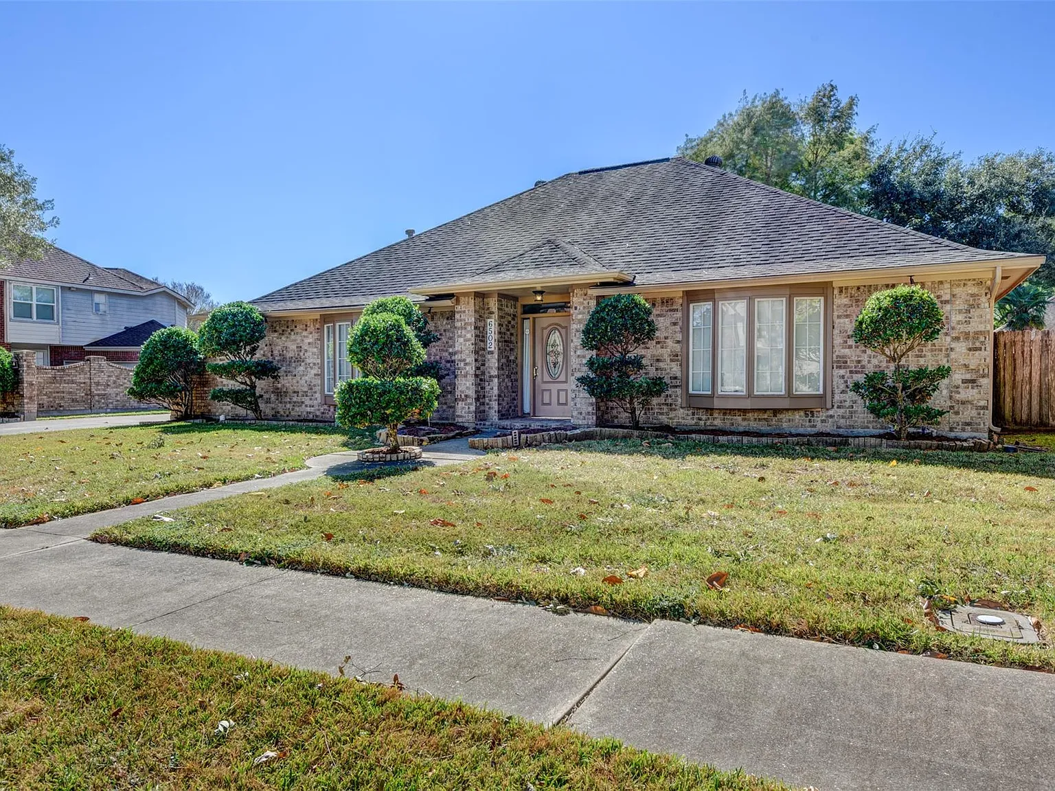 3 bed, 2.0 bath, 2245 sqft, $2,750 — Photo 3