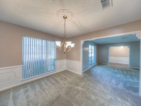 3rd image of 5635 Dumfries Dr