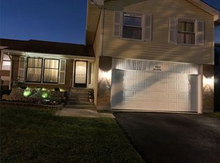 112 Regency Dr, Lombard, IL 60148