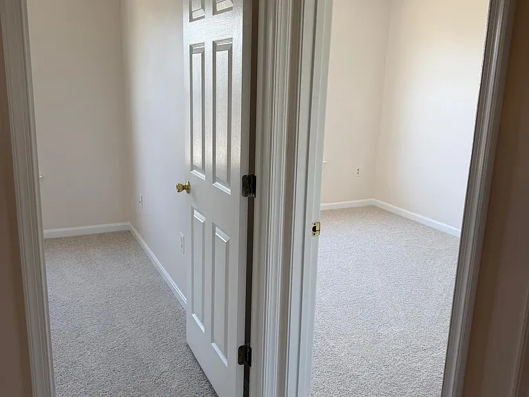 144 Keating Cir — Photo 21