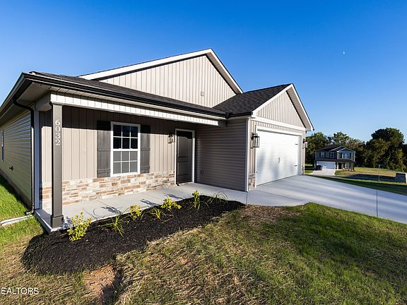 5th image of 6032 Memory Hill Ln
