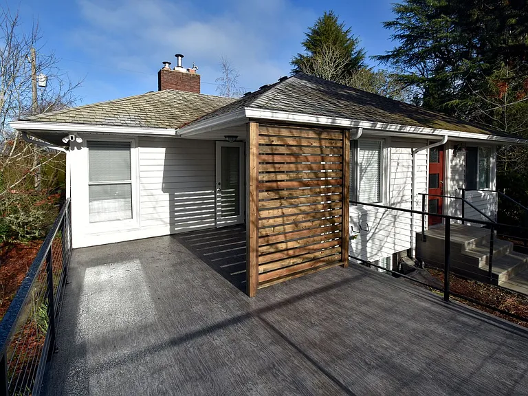 7605 Sunset Cir W — Photo 6