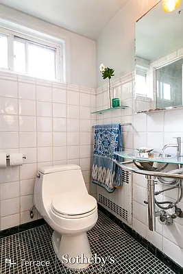 Sold by Terrace Sotheby's International Realty | media 54