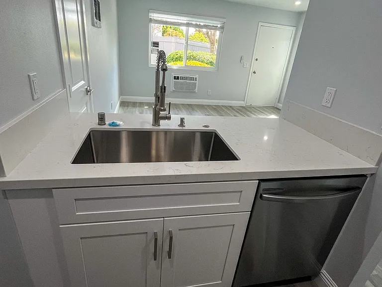 Canyon Creek Apartments C — Photo 12