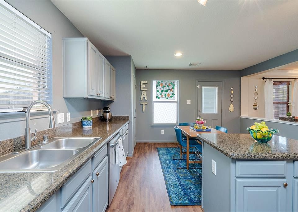 1st image of 9426 Coatsworth Dr