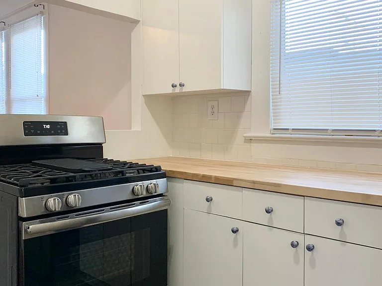 687 Durant Pl NE #3 — Photo 20