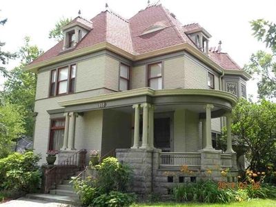 618 E 2nd St, Dixon, IL, 61021