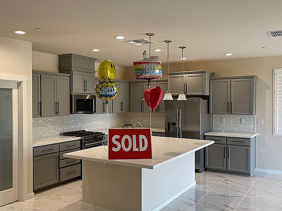 3rd image of 1789 Stinson Way