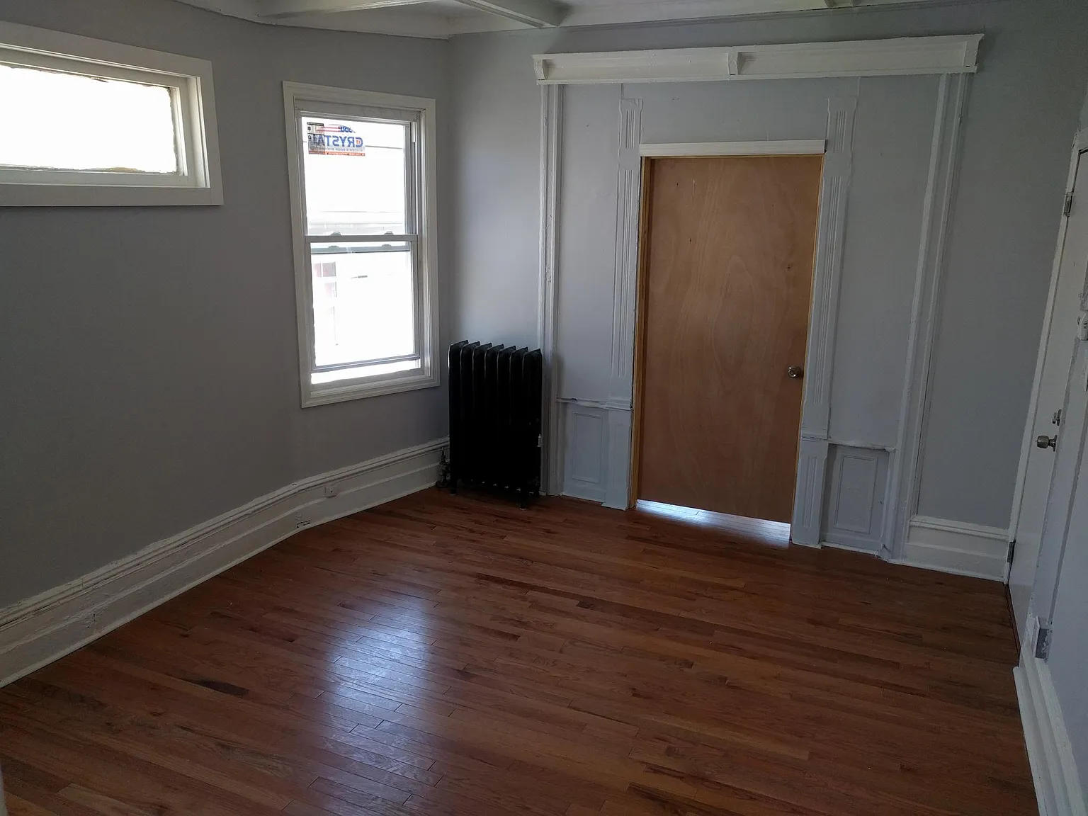 3 bed, 1200 sqft, $2,400 — Photo 3