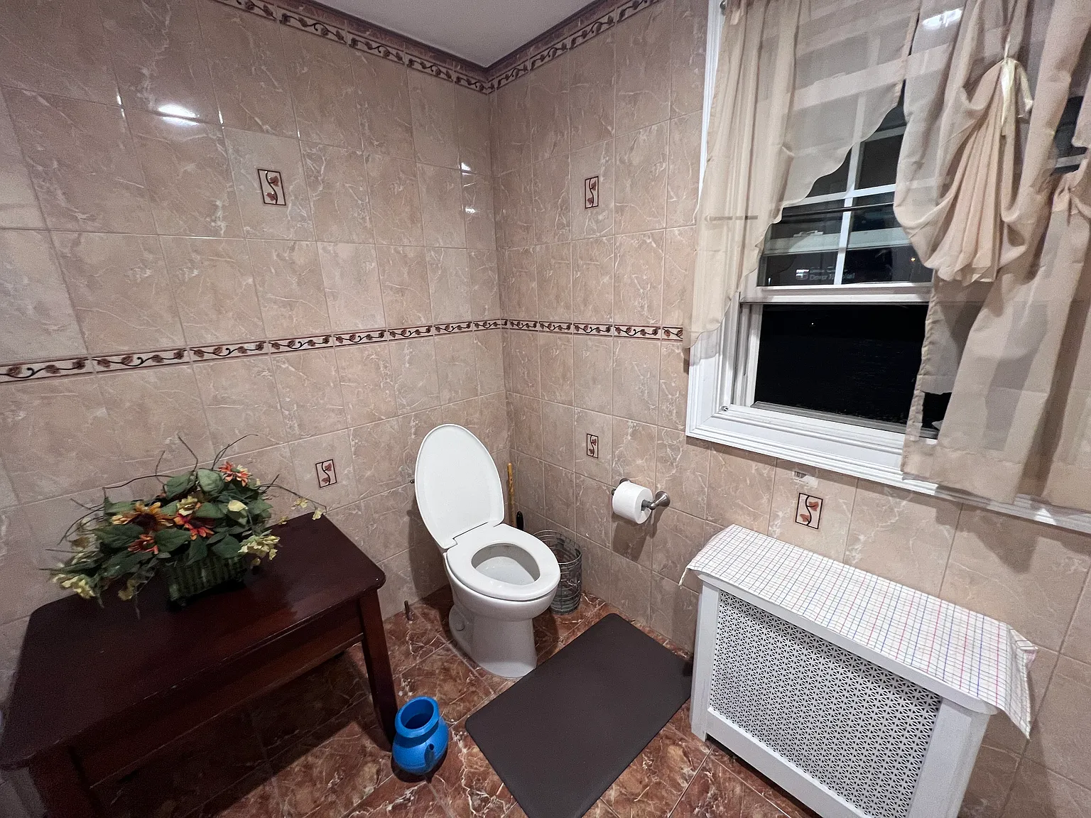 1 bed, 300 sqft, $1,200 — Photo 3