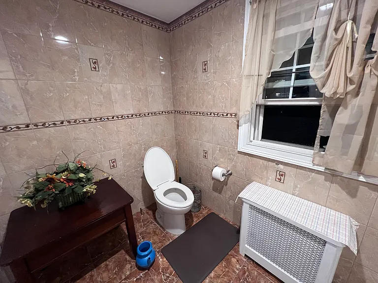 395 W Blackwell St #2 — Photo 3