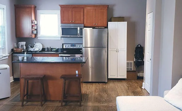 533 11th Ave E #2 — Photo 2