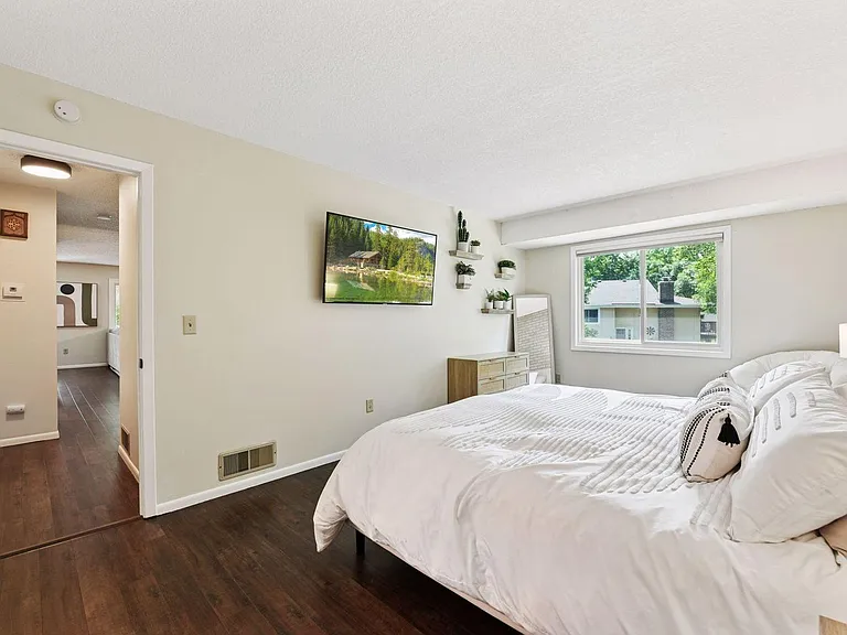 1042 Pontiac Ln #1042 — Photo 21