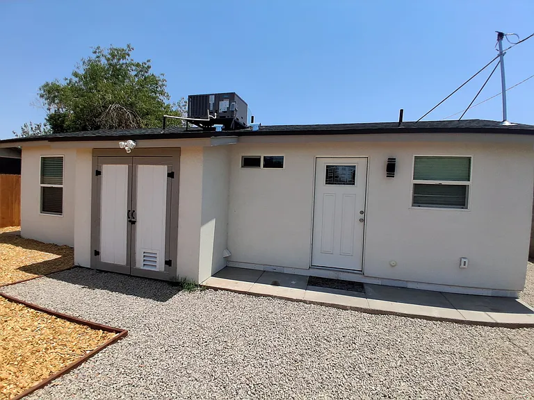 1722 S 4th St — Photo 8