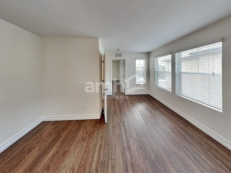 948 Nero Ave — Photo 8