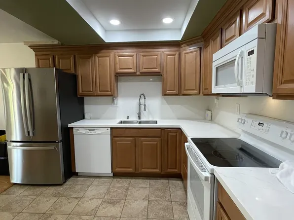 10767 San Diego Mission Rd Unit 107, San Diego, CA 92108