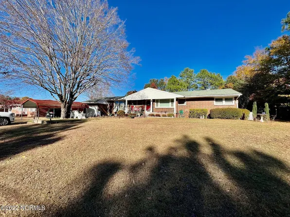 906 Circlewood Drive, Hamlet, NC 28345