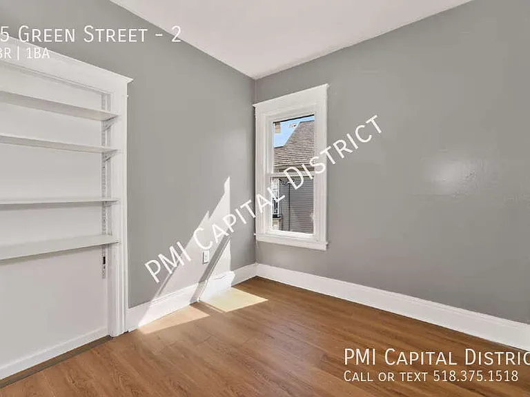 25 Green St #2 — Photo 13
