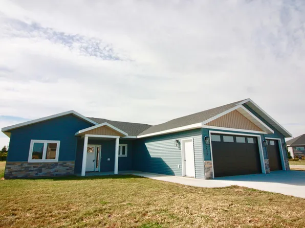 211 N 16th St, Breckenridge, MN 56520
