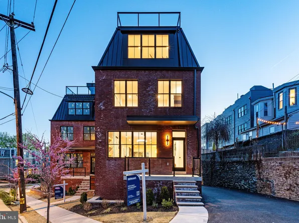 110 Righter St, Philadelphia, PA 19128