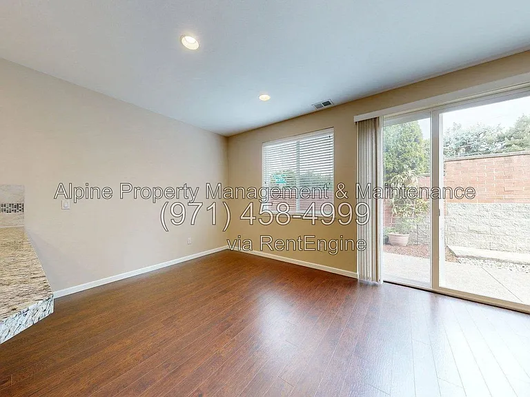 9495 NW Ember Ln — Photo 15