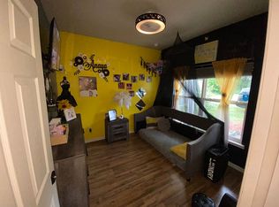 1581 NE 6th Pl, Gainesville, FL 32641