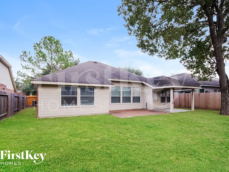 31223 Rainwood Park Ln — Photo 17