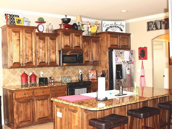 2nd image of 5800 Mesquite Springs Trl