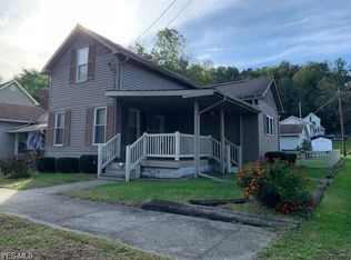 216 McConnell St, Uhrichsville, OH 44683