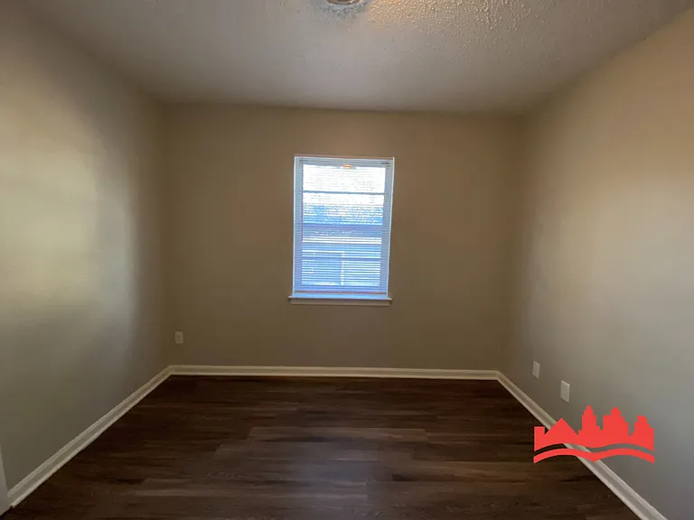 745 Harahan Rd — Photo 5