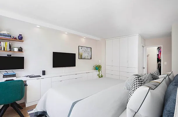 Sold by Elegran | media 9