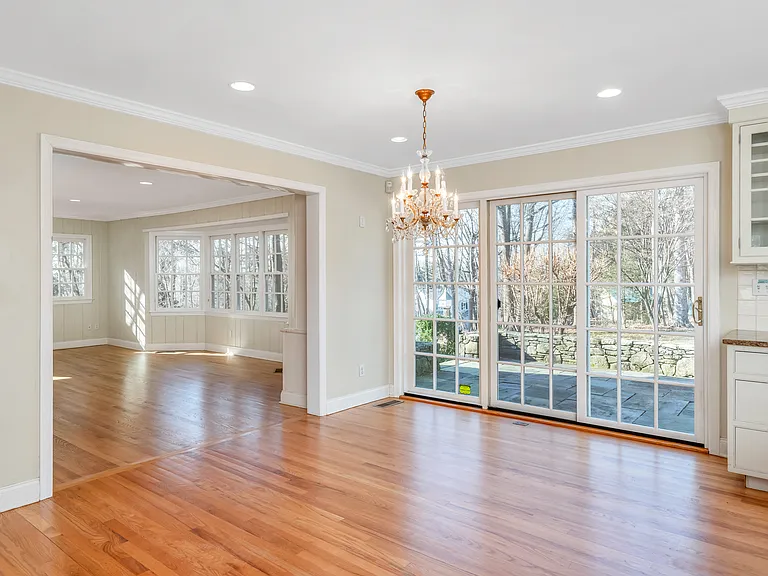 12 Norton Ln — Photo 11
