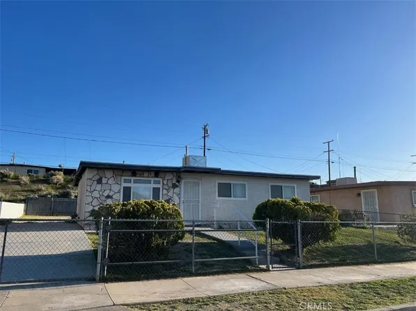 1130 Mojave Dr, Barstow, CA 92311