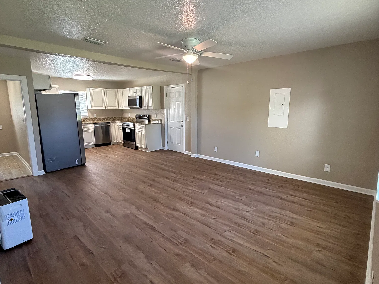 603 Deen Rd — Photo 3