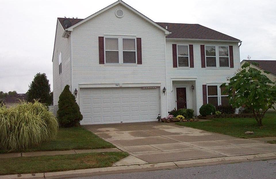 Huge 2 Story home on a 60 X 105 Lot which backs up to the pond.