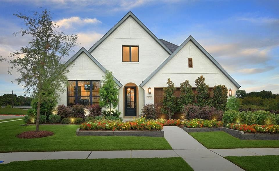 1st image of 4604 Parkridge Dr