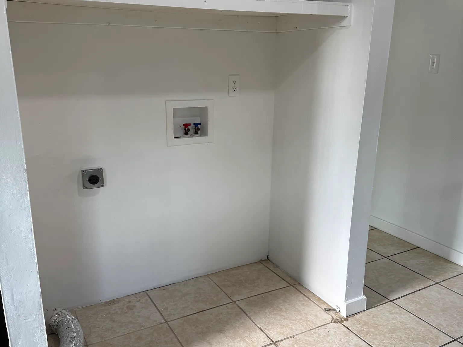 2 bed, 867 sqft, $1,500 — Photo 4
