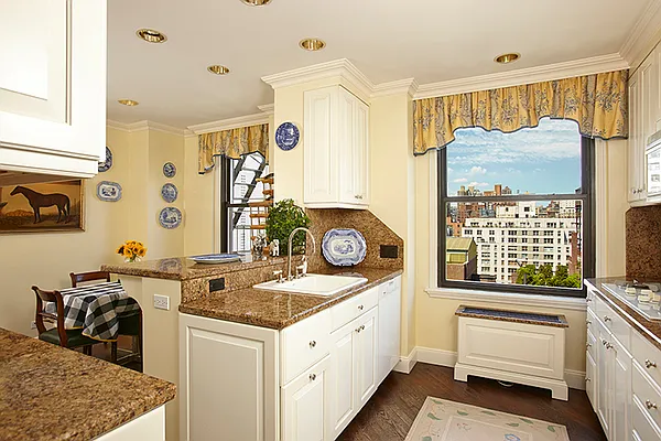 Sold by Brown Harris Stevens | media 19