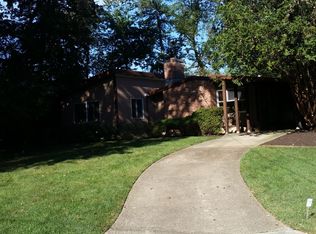 7914 Sycamore Dr, Falls Church, VA 22042