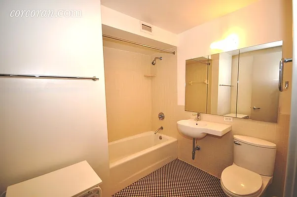 Rented by Corcoran | media 38