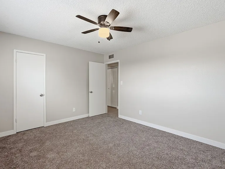 1867 E Alameda Dr — Photo 19
