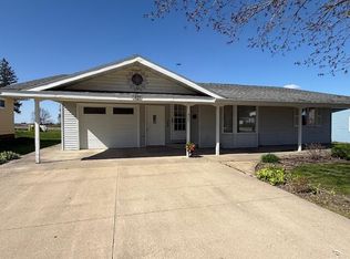 421 E Main St, Eitzen, MN 55931
